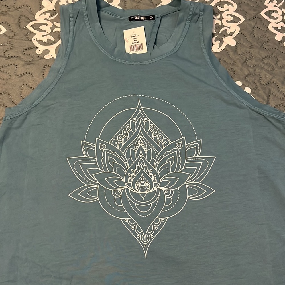 Knit Riot Split Back Tank - Picture 2 of 5